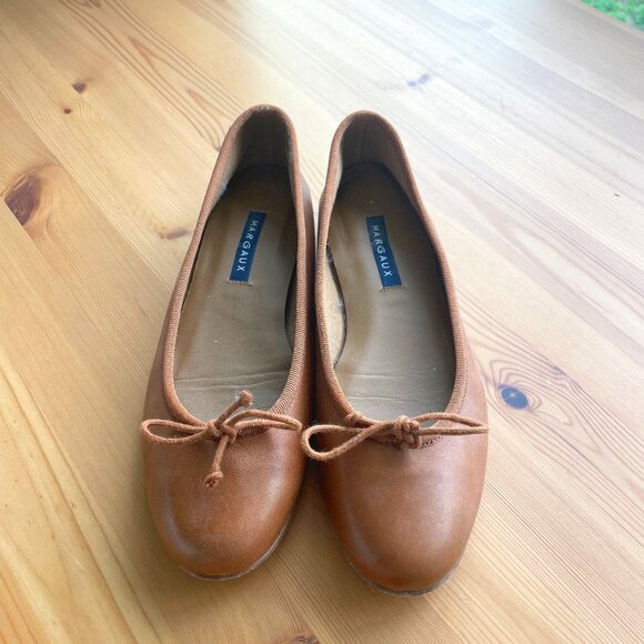 Margaux Flats | The DEMI - Picture 1 of 2